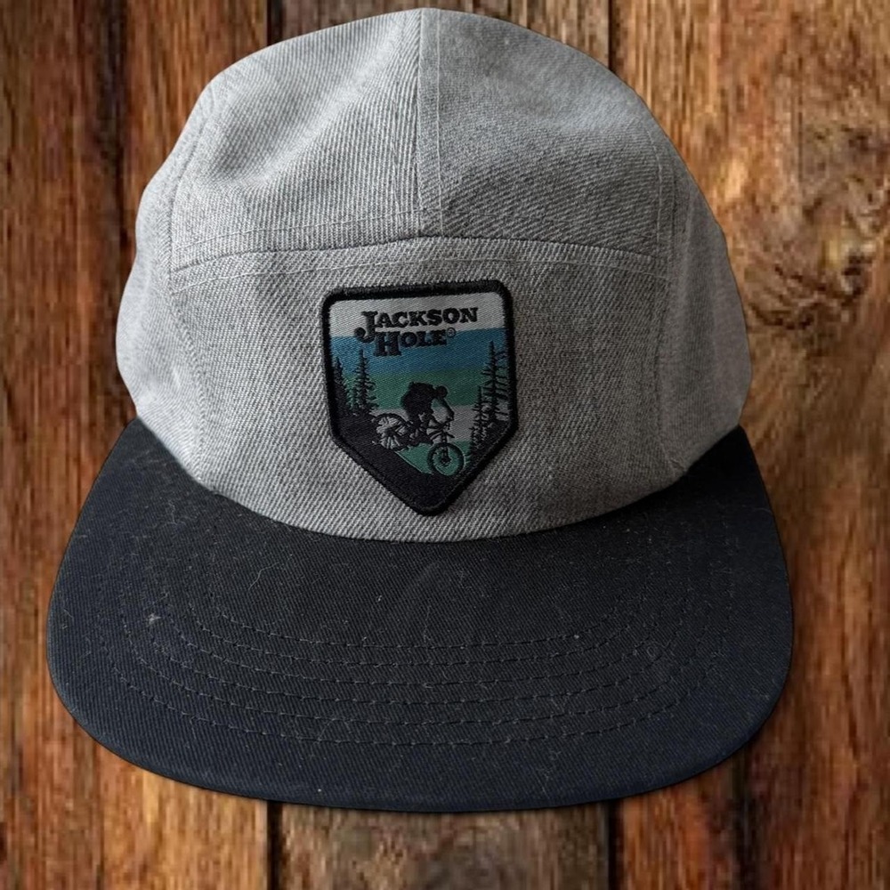 Locale Jackson Hole Wyoming Mountain Bike 5 Panel Camp Hat Gray Black NWT